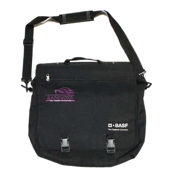 Y2K Vintage 2005 Glasgow Chemical Engineering Conference Black Messenger Bag - Picture 1 of 9